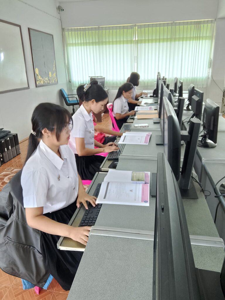 โครงการปฐมนิเทศ/อบรมการใช้เครื่องใช้สำนักงาน